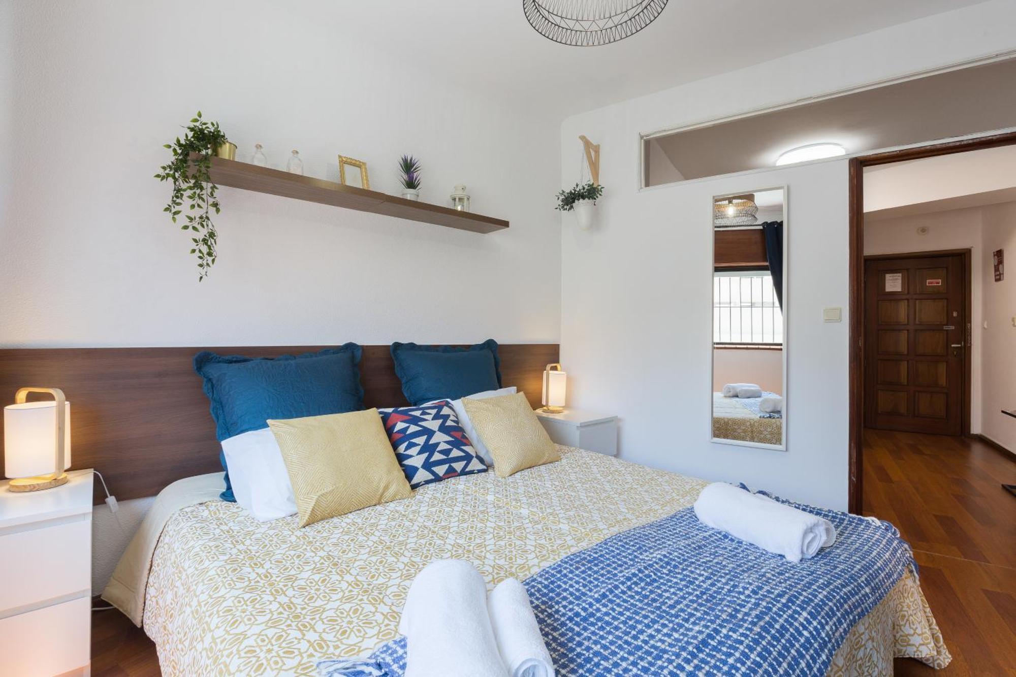 Host Wise - Comfy Bright Flats With Netflix Apartment Porto Phòng bức ảnh